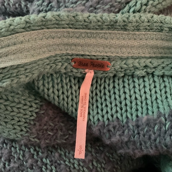 Free People Blue Snow Drop Oversized Slouch V Neck Cardigan Size S - Picture 7 of 8